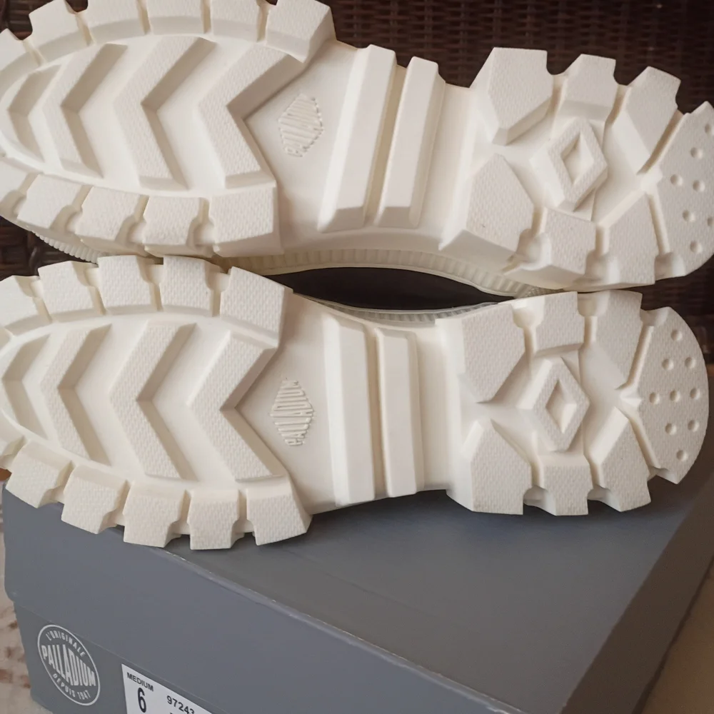 Palladium Black and White Platform Sneakers Women's Size 6